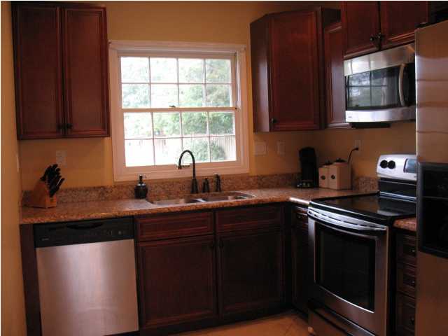 74 Meigs Dr, Shalimar, FL 32579