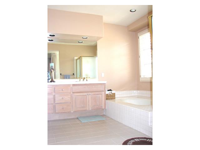 9813 Keeneland Row, La Jolla, CA 92037
